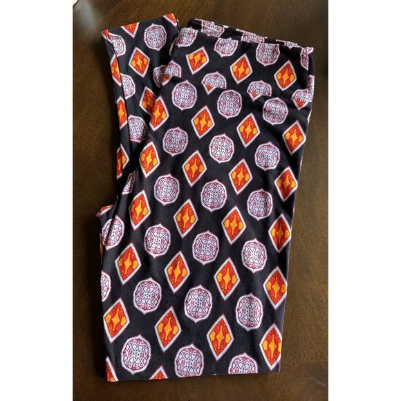Lularoe Leggings TC Black Diamonds Gems Gemstones Print Tall and Curvy, NWOT - Picture 1 of 2